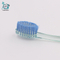 Cepillo de dientes transparente con patrones de estampado especiales