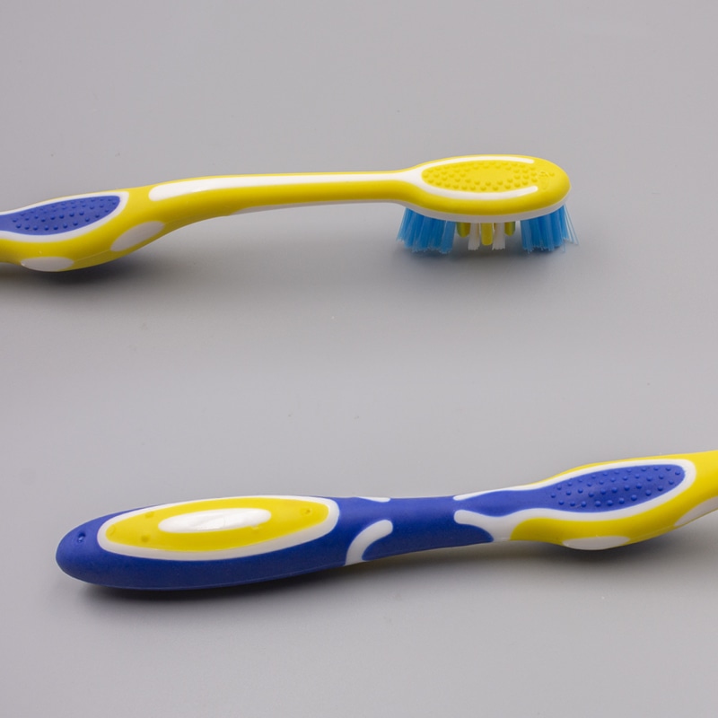 Cepillo de dientes con masaje de goma Flower-ish