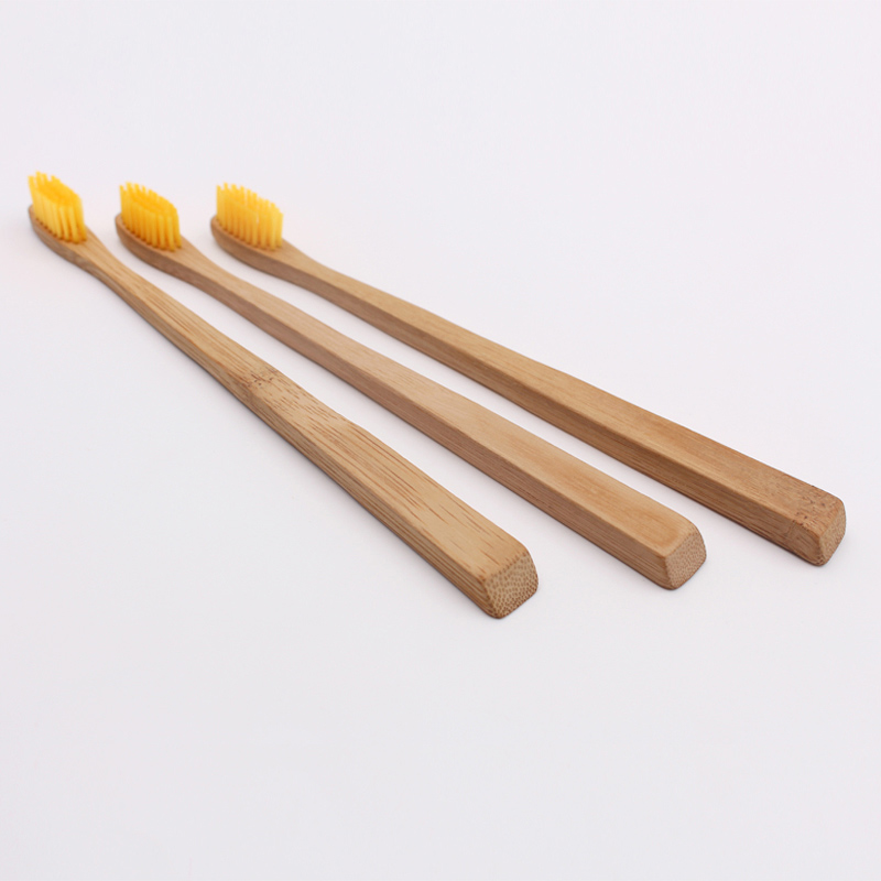 Cepillo de dientes de bambú con forma trapezoidal