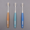 Cepillo de dientes ortodónticos con cerdas de forma U